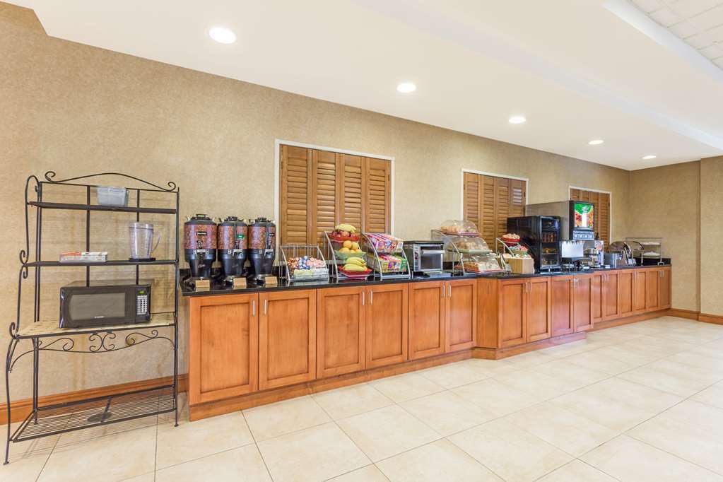 Wingate By Wyndham Stafford/Quantico Hotel Restaurant photo